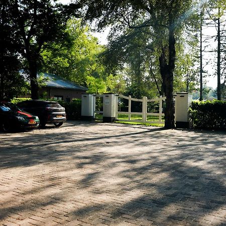 The Lodge Bed & Wellness Oisterwijk Sauna, Jacuzzi, Luxury Moergestel Exterior foto